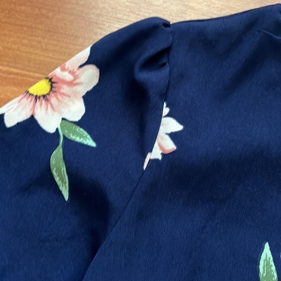 Altar’d State women’s navy blue and pink short sleeve floral dress Size Small - Picture 5 of 8